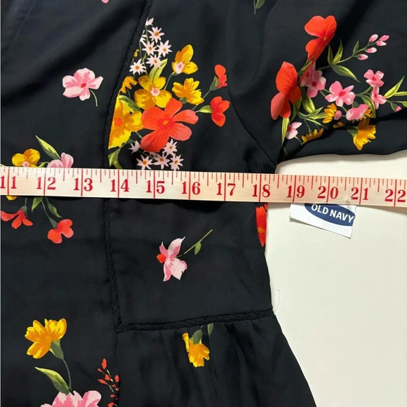 Old Navy Floral Semi Sheer Babydoll V-Neck Blouse Long Sleeve Size Small New - Picture 3 of 7